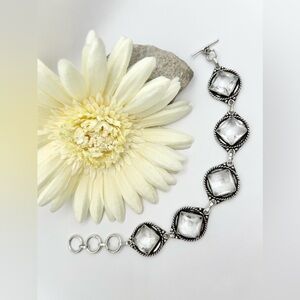 WHITE TOPAZ BRACELET